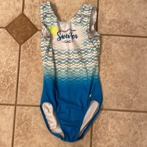 Gymnastics leotard adult medium